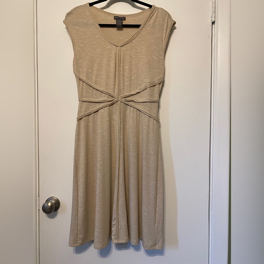 Chelsea and Theodore MIDI Dress, Size Medium